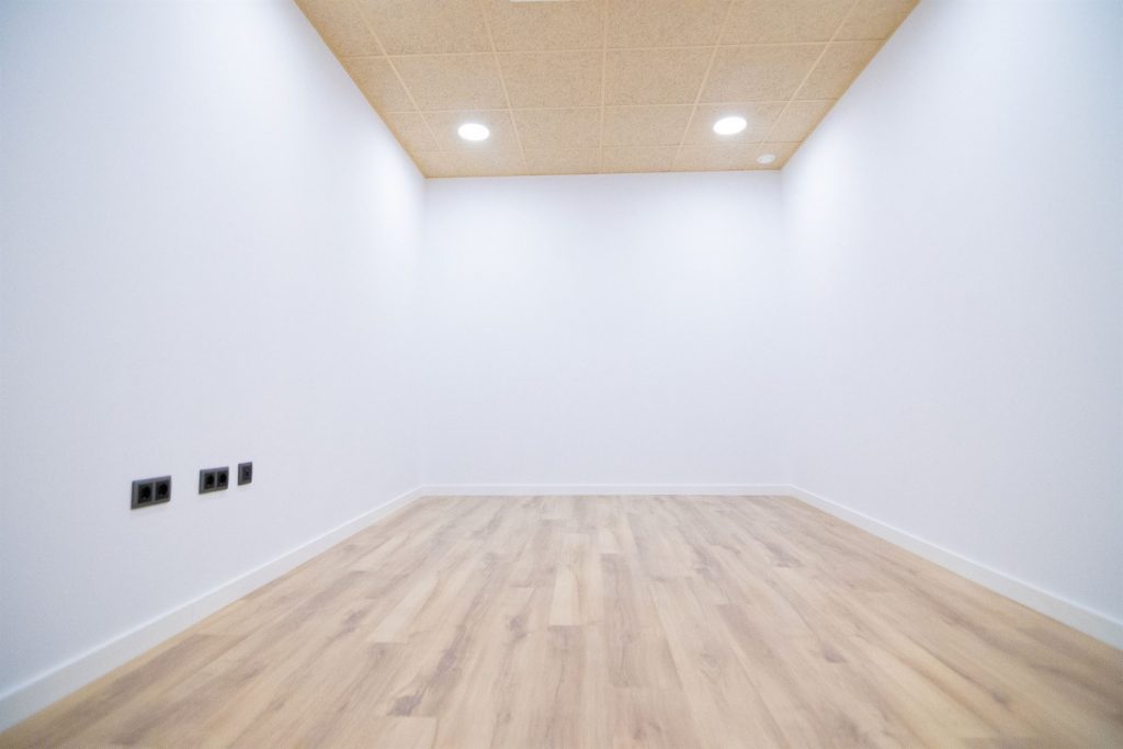 Alquiler de oficinas sin amueblar en Reus Tarragona 3