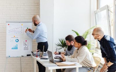 Comunidad y Networking: Potencia tu Negocio con Grismateria Empresarial