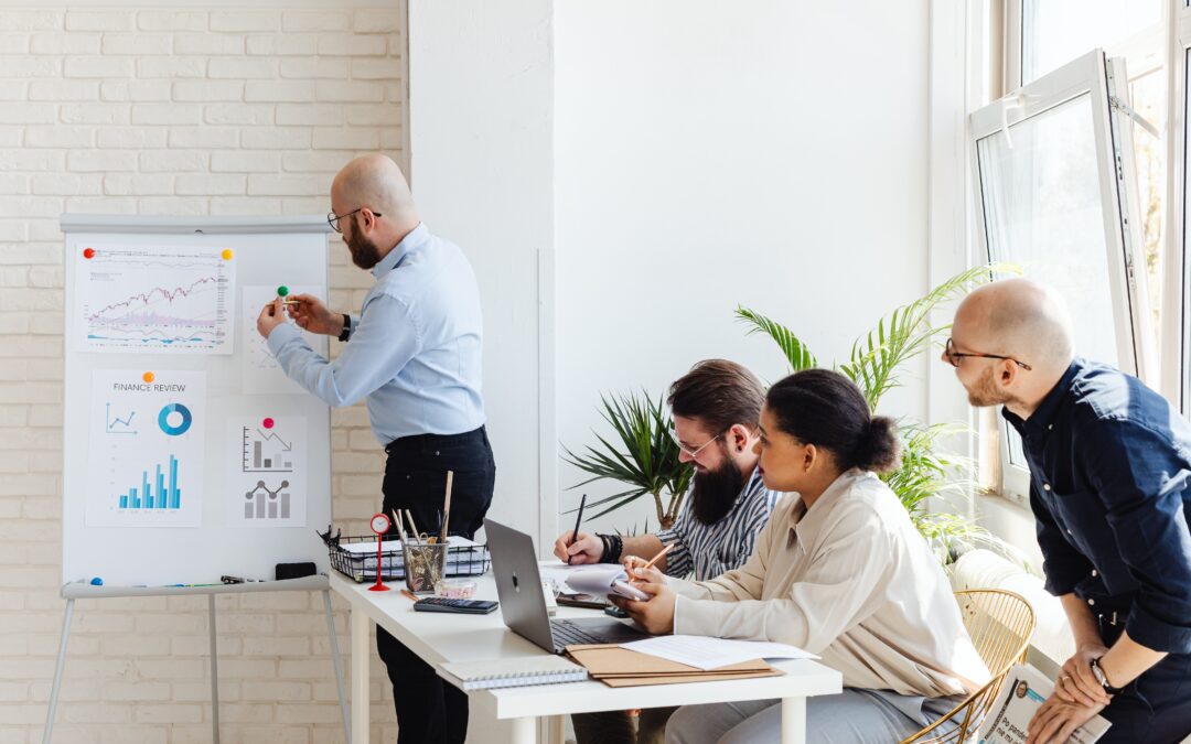 Comunidad y Networking: Potencia tu Negocio con Grismateria Empresarial
